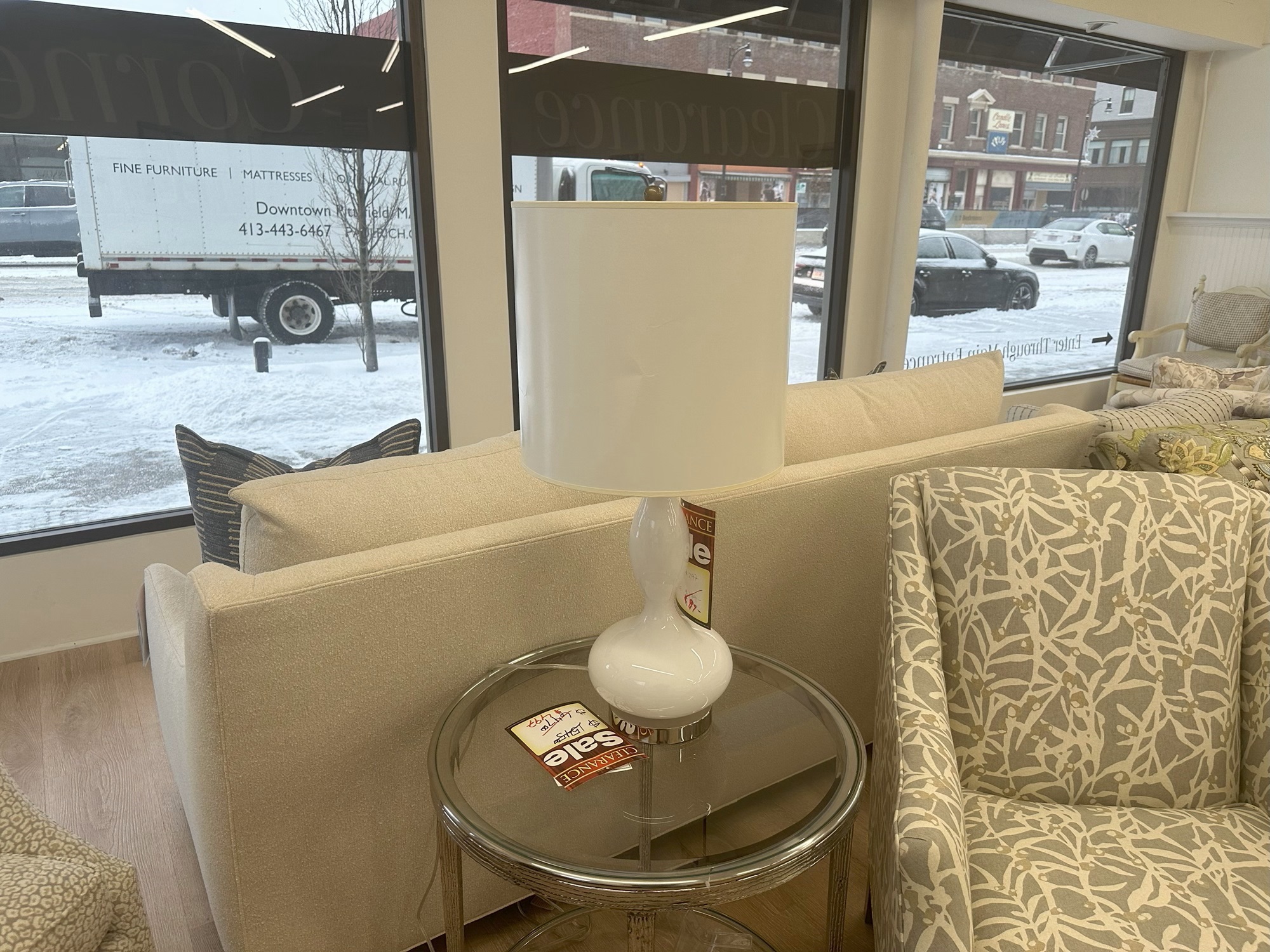Currey & Co Lamp