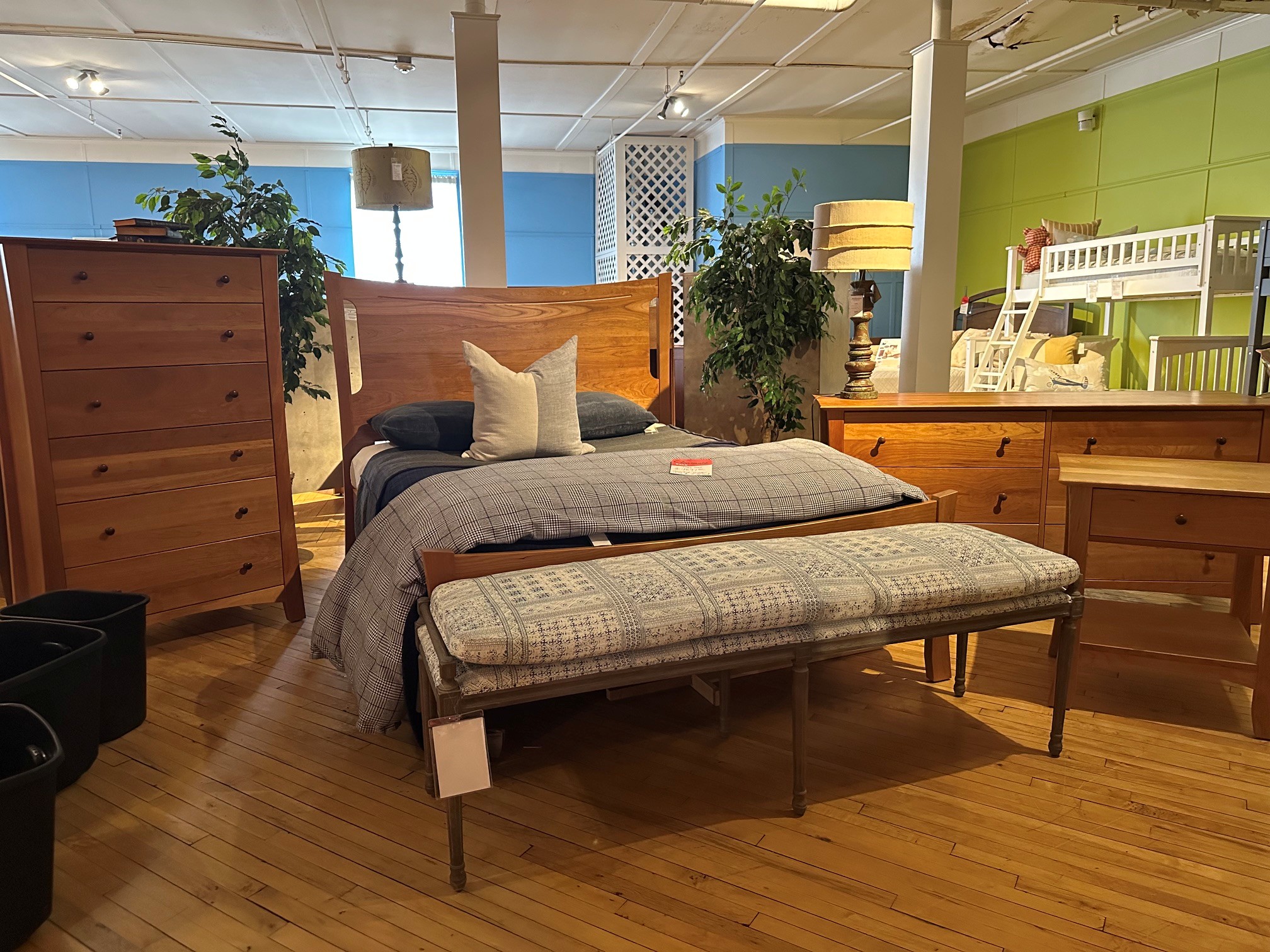 Thor's Elegance Bedroom Set